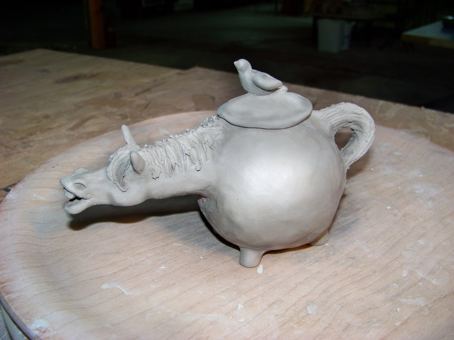 Hilarious_Horse_Tea_Pot_by_RenaissanceMan1.jpg