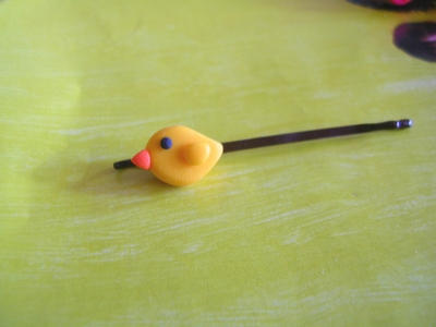 Fimo_bird_bobby_pin_by_yen_hm.jpg